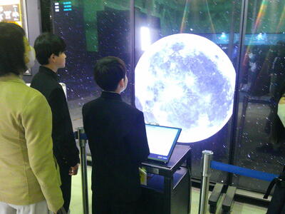 つくばサイエンスツアーのようす２